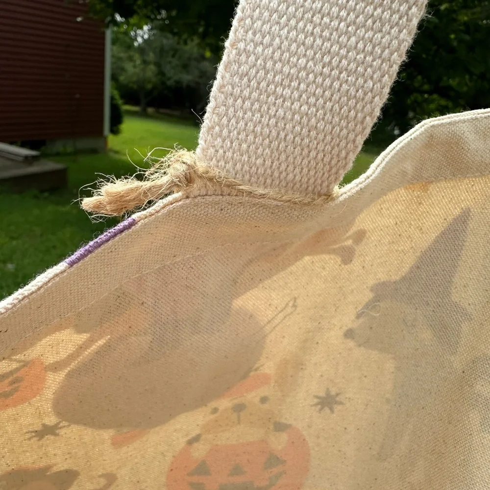 Halloween Dogs in Costumes XL Tote Bag NWT